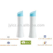 Torch oil and vinegar bottle with silicone lid